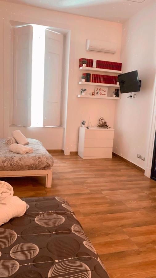 Ferienwohnung I Gironi Di Dante Neapel Exterior foto